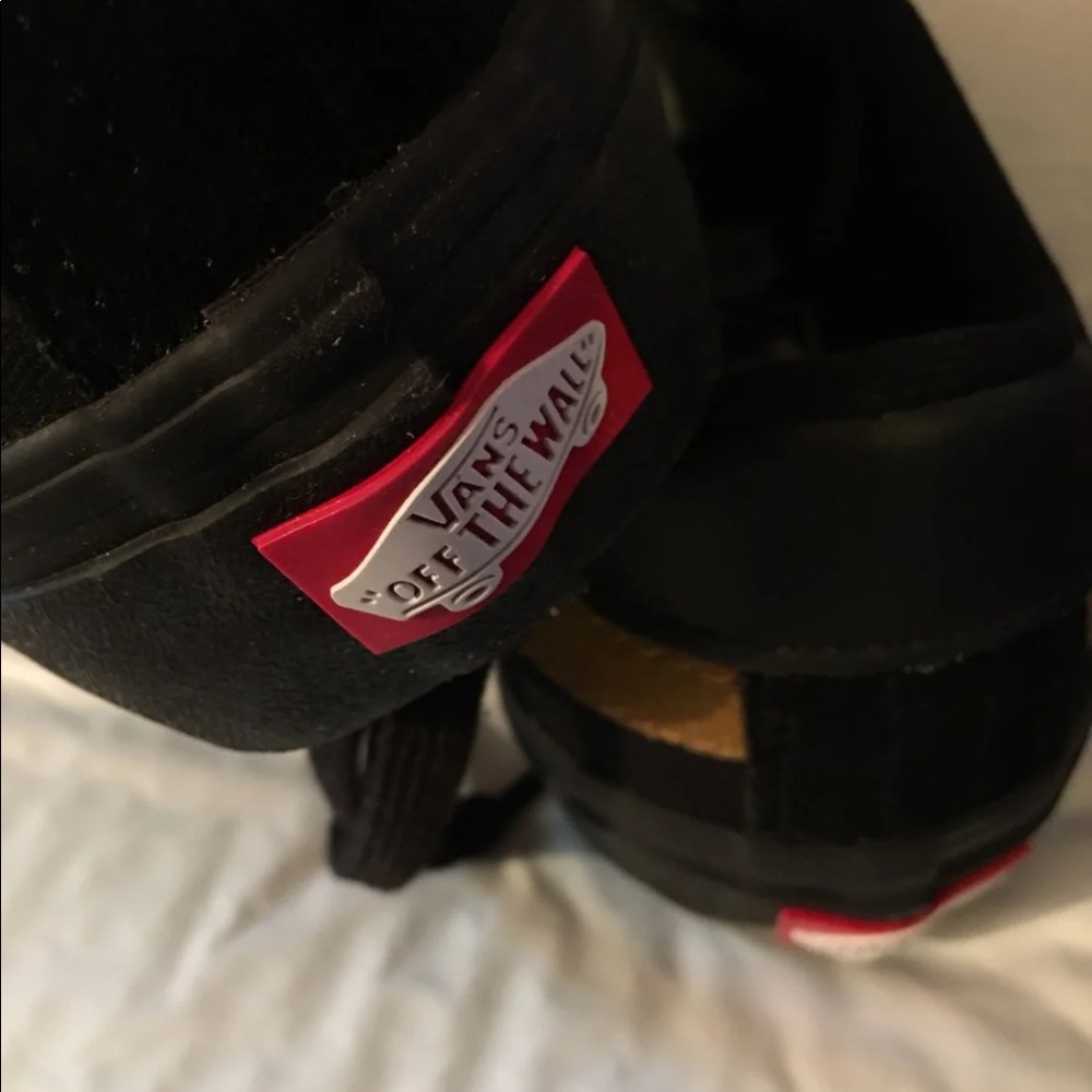 - 🏈🏈NWT Size 6.5 Van’s Black Beauty 112 VANS - Picture 8 of 8